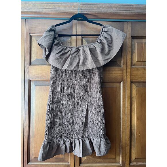 NWT By Anthropologie Off-The-Shoulder Smocked Mini Dress Chocolate Brown Size L - Picture 11 of 13